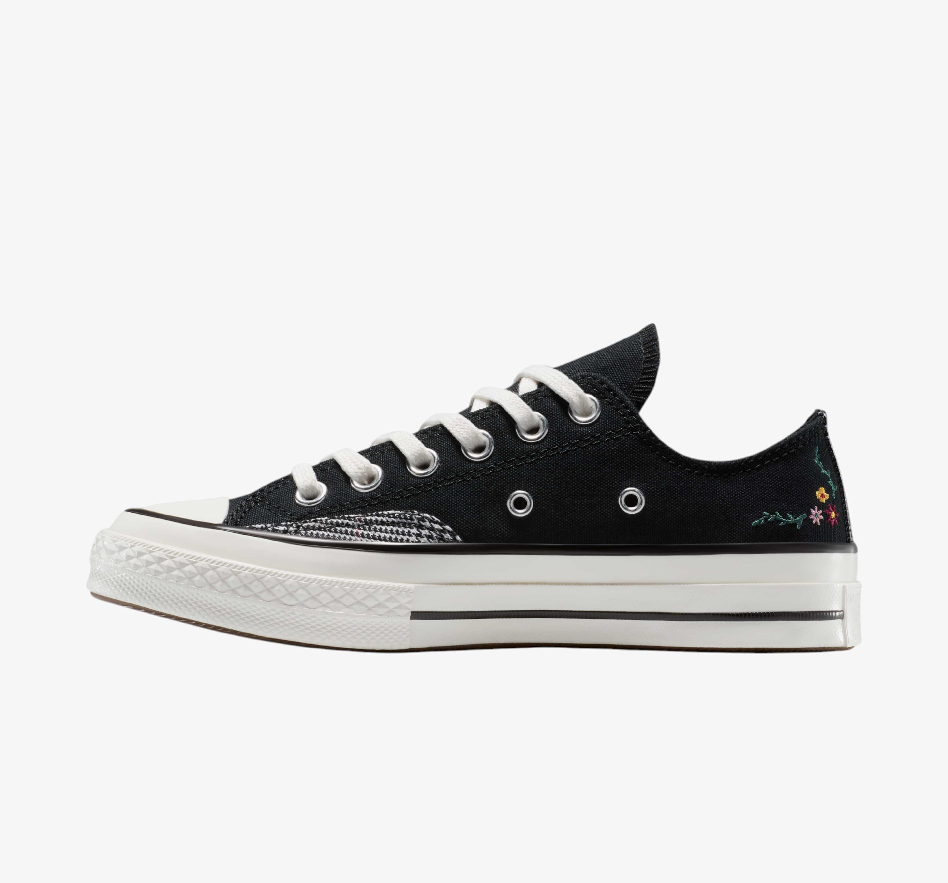 Buy Chuck 70 Varsity Vines | Converse Singapore